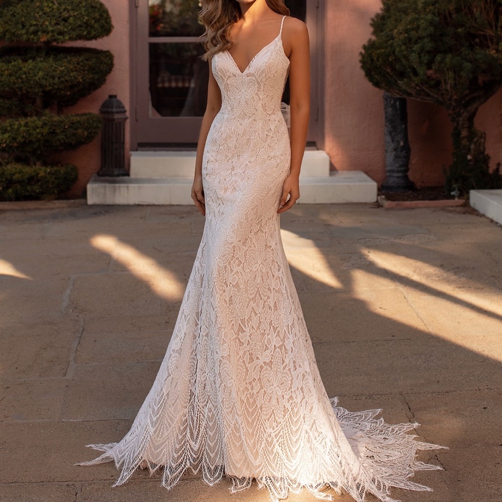 New Wedding Dress Heavily Discounted!  $550